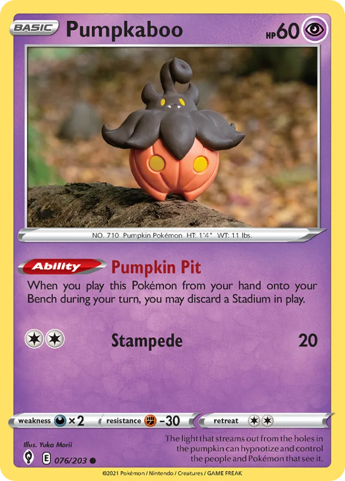 Pumpkaboo #76 Evolving Skies Pokemon card